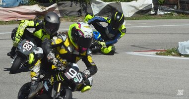 Leo, Manu, prihajam!