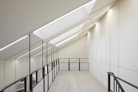 Daylit interior space at Bird in Hand Hampstead by Patalab Architecture