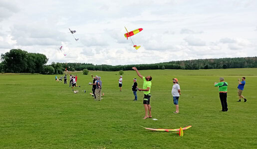 Start in das 1. FlyOff ...