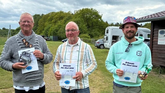 Die Glücklichen - Loet Wakkermann (Platz 2), Josef "Sepp" Schweiger (Sieger) und Tjark Schwartau (Platz 3) (v.l.n.r.)
