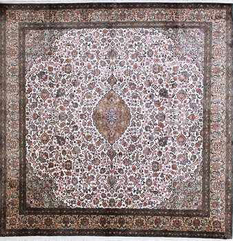 Kashmir-Seide - Teppich aus Kashmir,  Natur-Seide, Größe: 245x241cm Sonderpreis: € 4.328,-