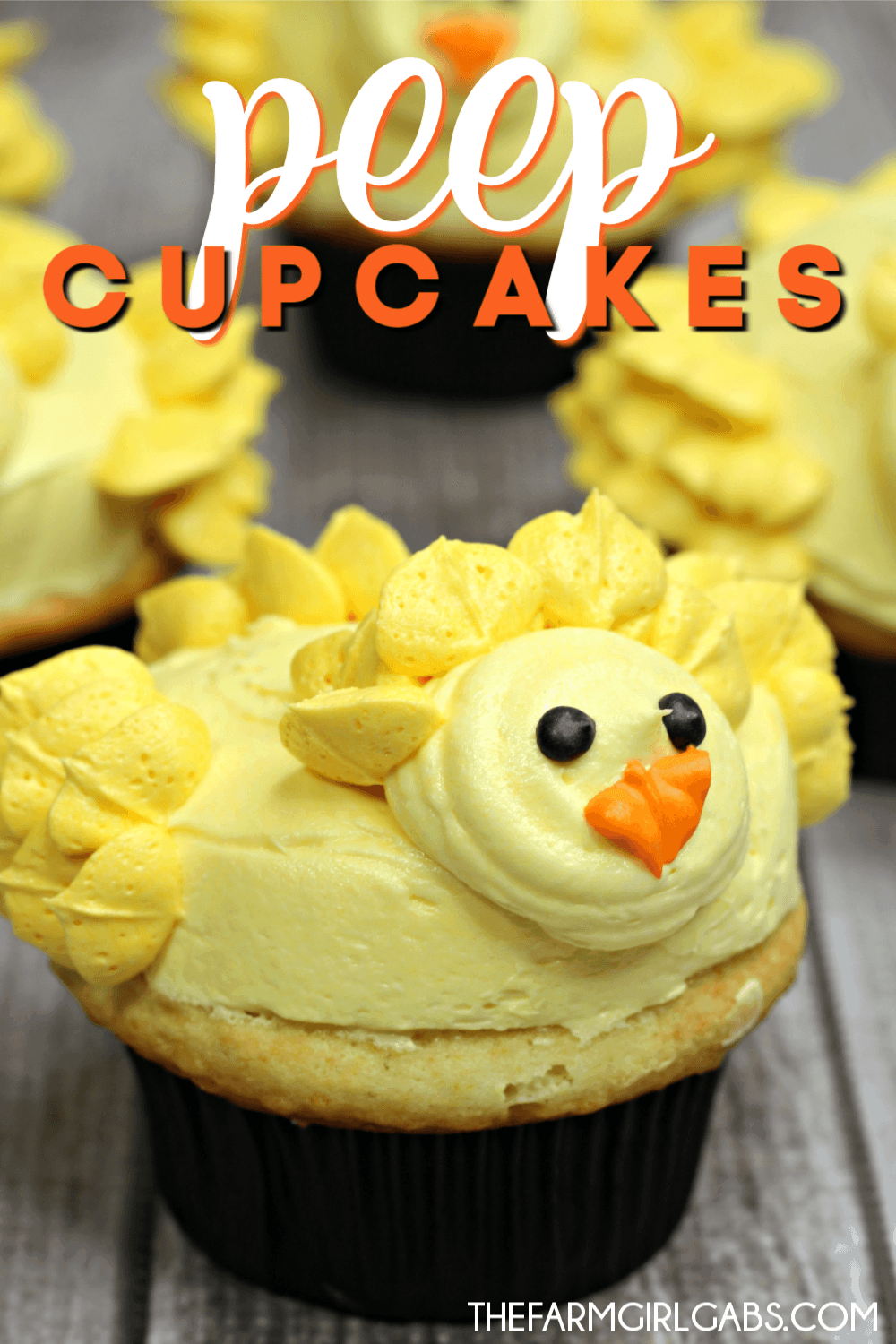 Can these Peep Cupcakes be any cuter? These cupcakes are the perfect spring dessert recipe to celebrate spring, Easter and warmer weather. #peepcupcakes #peeps #EasterRecipe