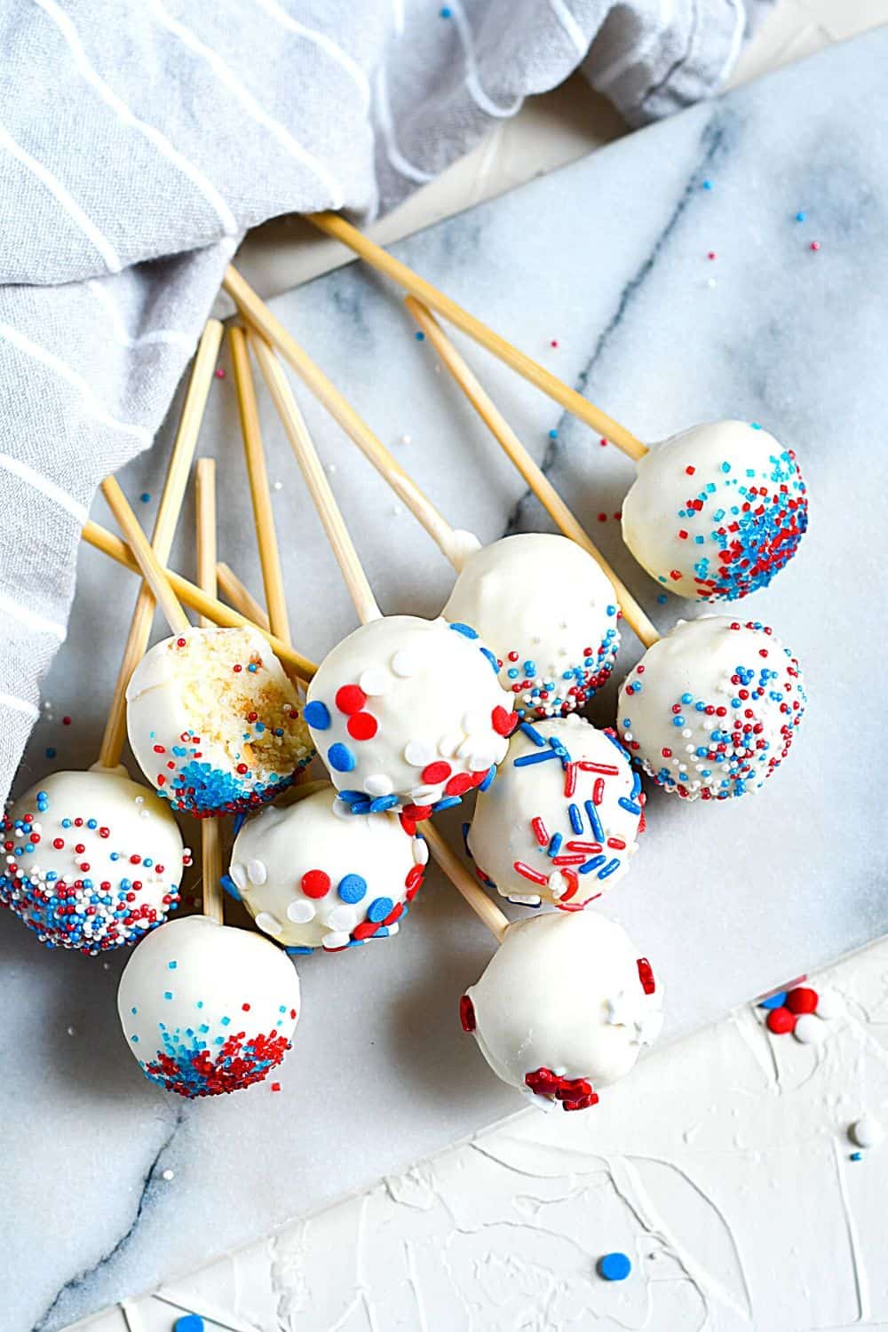 Red White And Blue Cake Pops The Farm Girl Gabs