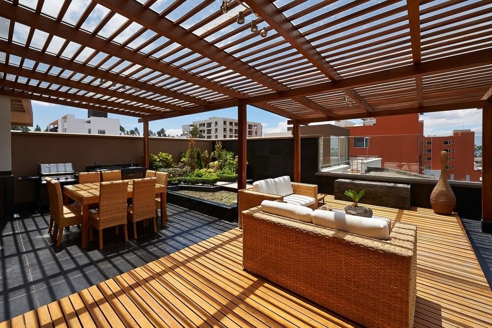 PORCH WITH A ROOFTOP DECK AND MINI GARDEN