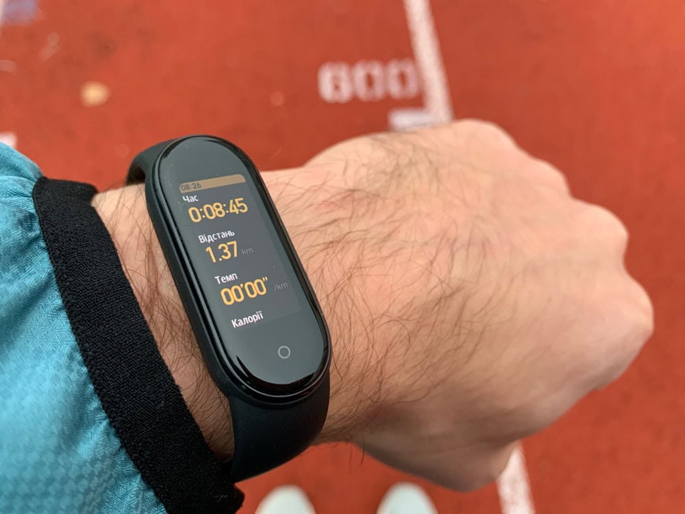 Обзор Xiaomi Mi Band 5 и 62,5 километров пробежек 1 Экран Mi Band 5