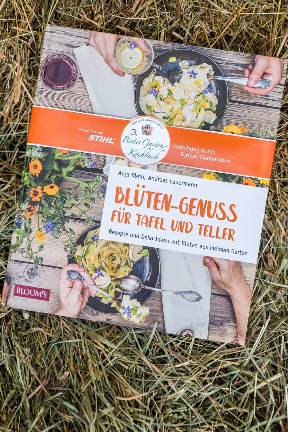 Deutscher Gartenbuchpreis 2019 auf Schloss Dennenlohe: unser Buch "Blüten-Genuss für Tafel und Teller" wurde in der Kategorie bestes Gartenkochbuch prämiert
