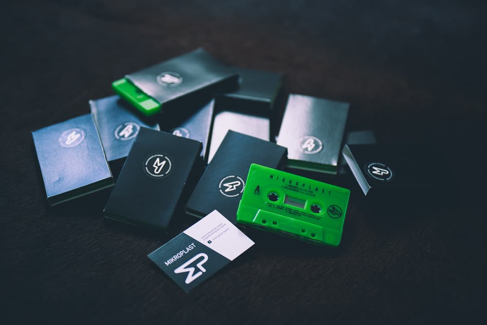 MIKROPLAST mit Demo Tape auf Bandcamp