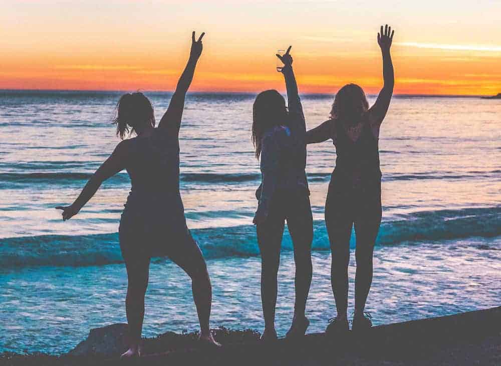women only travel groups