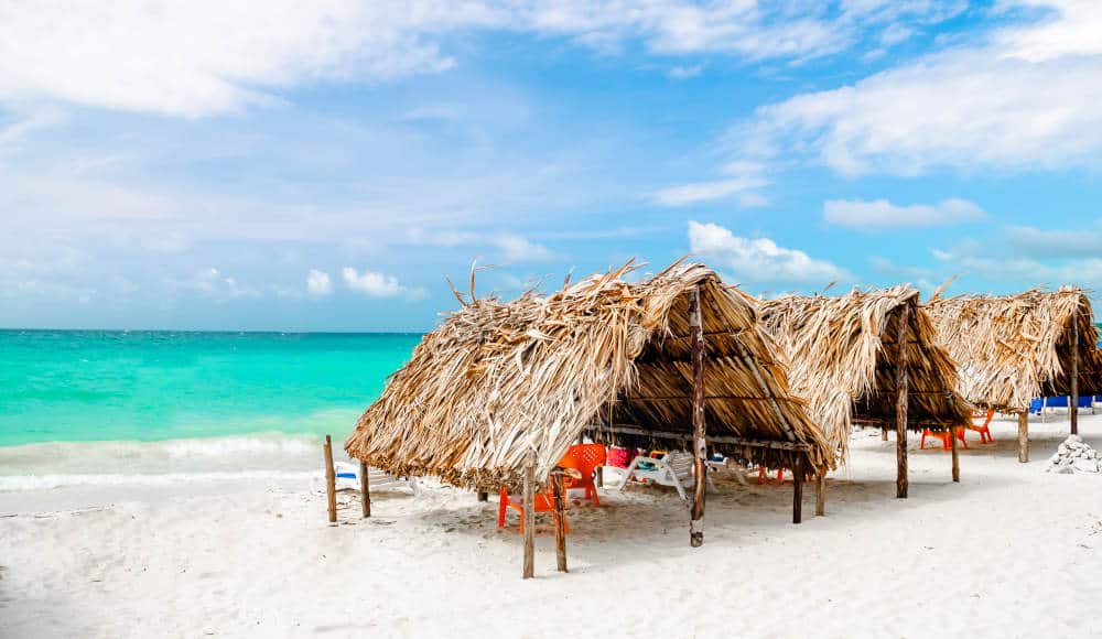 Cabin at the beach by Baru Cartagena