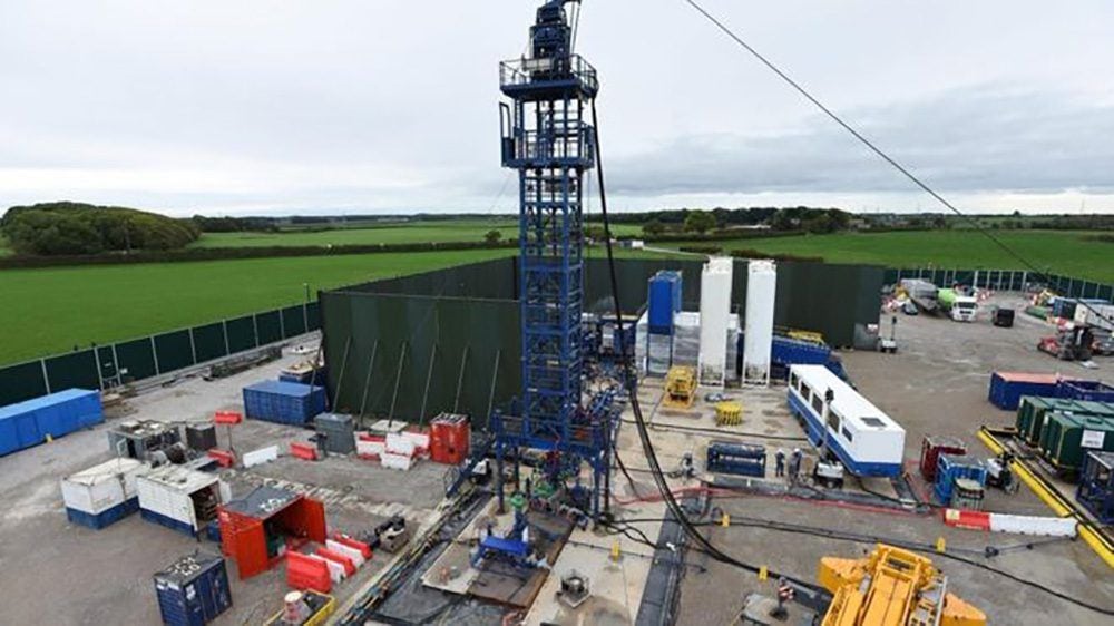 Inglaterra prohíbe el fracking por temor a sismos