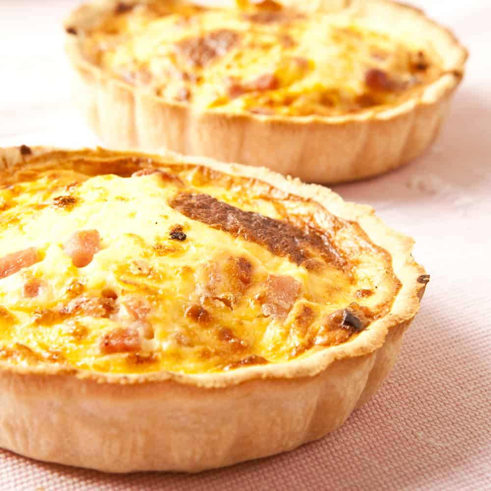 Cast iron skillet quiche with ham and cheese