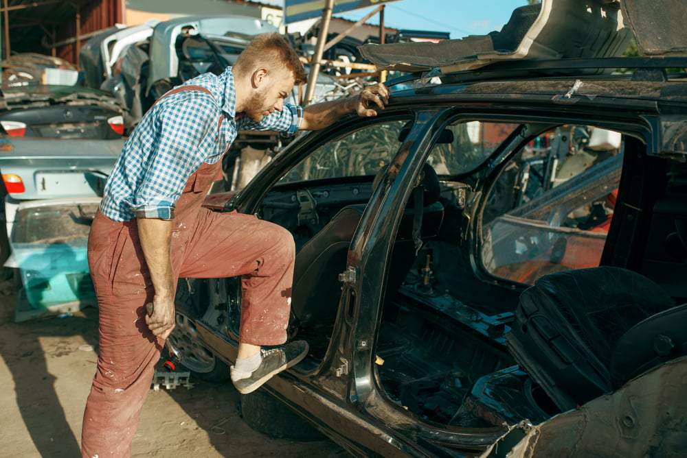 3 Common Ways To Get Rid Of An Old Car Auto Scrappers