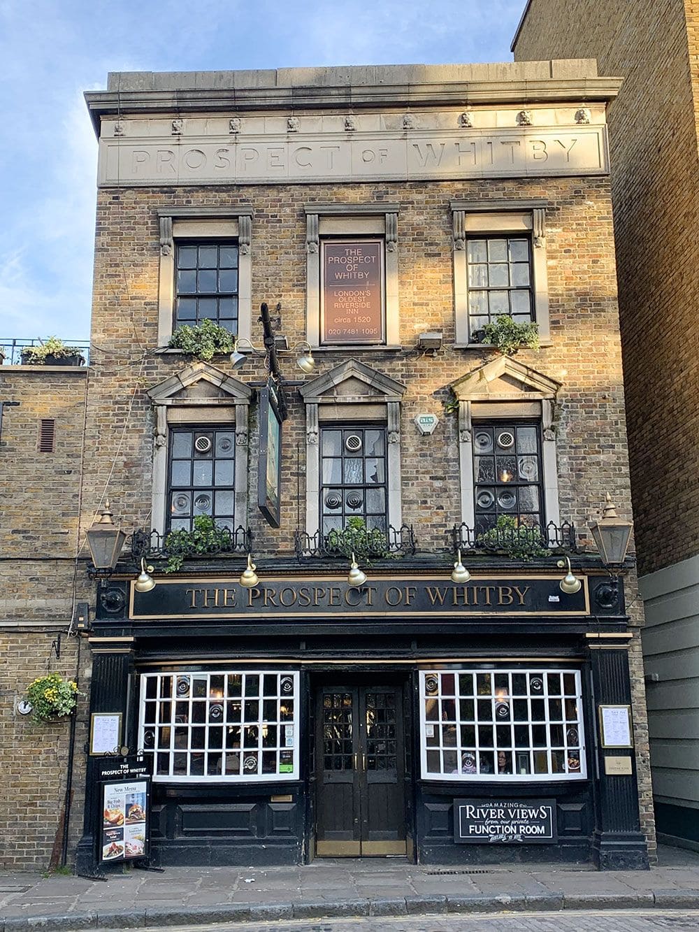Los pubs más antiguos de Londres - Fachada del pub The Prospect of Whitby