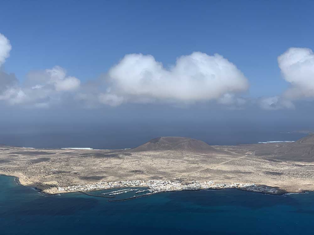 Localidad de Caleta de Sebo en La Graciosa