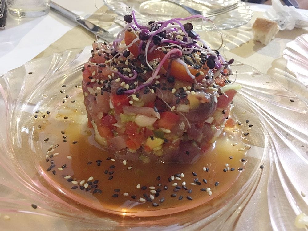 Qué ver en Conil de la Frontera - Tartar de atún