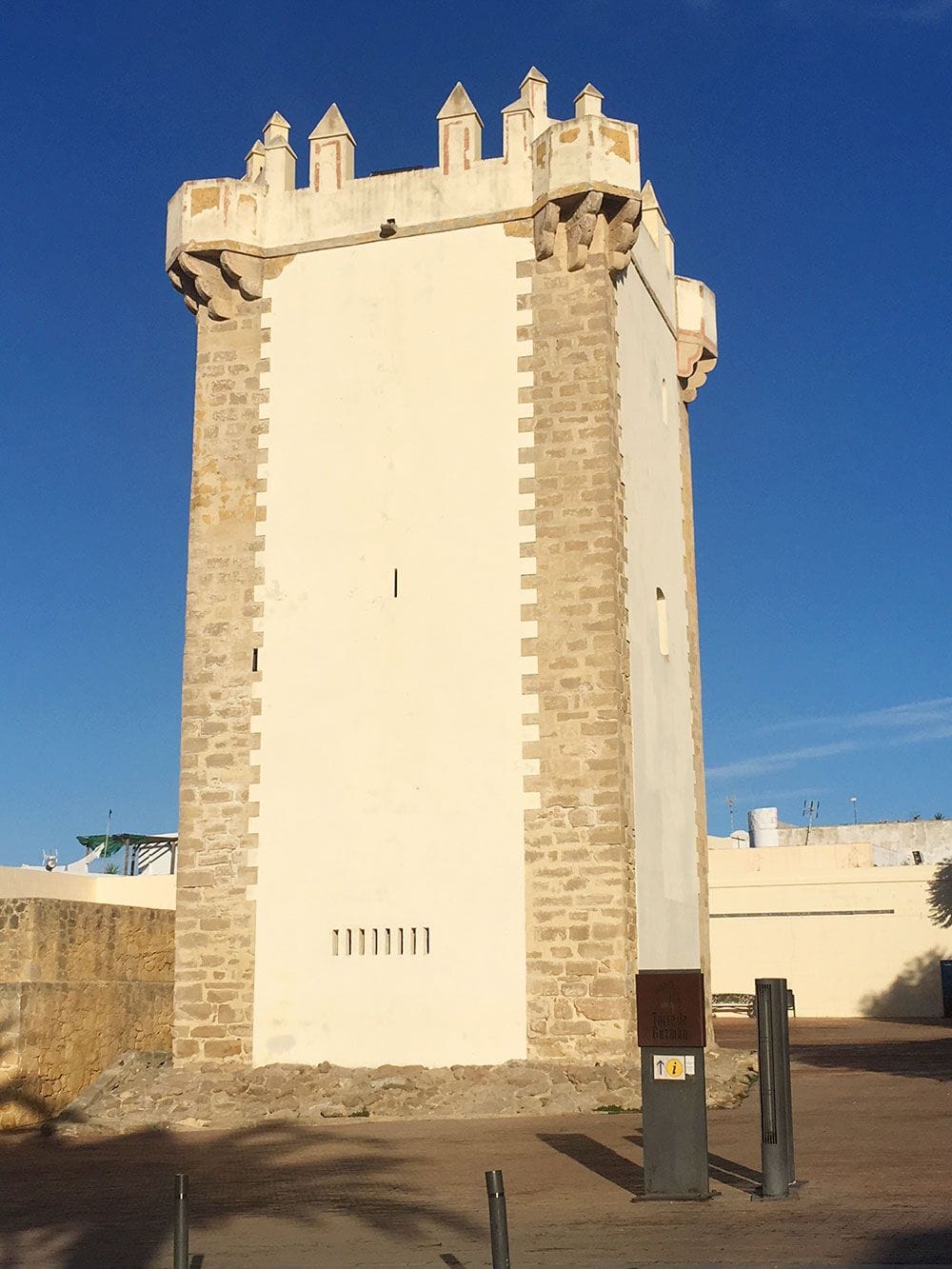 Qué ver en Conil de la Frontera - Torre de Guzmán