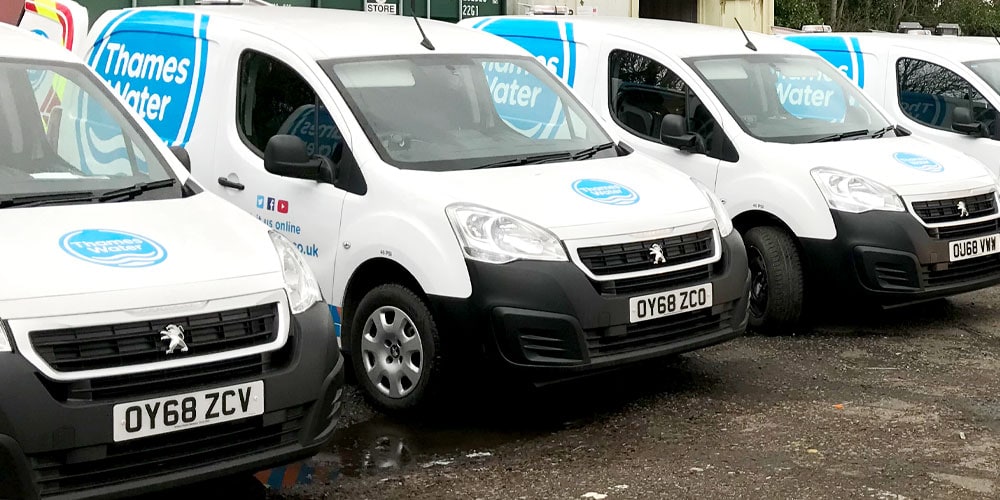 Water Distribution Experts - Thames water van