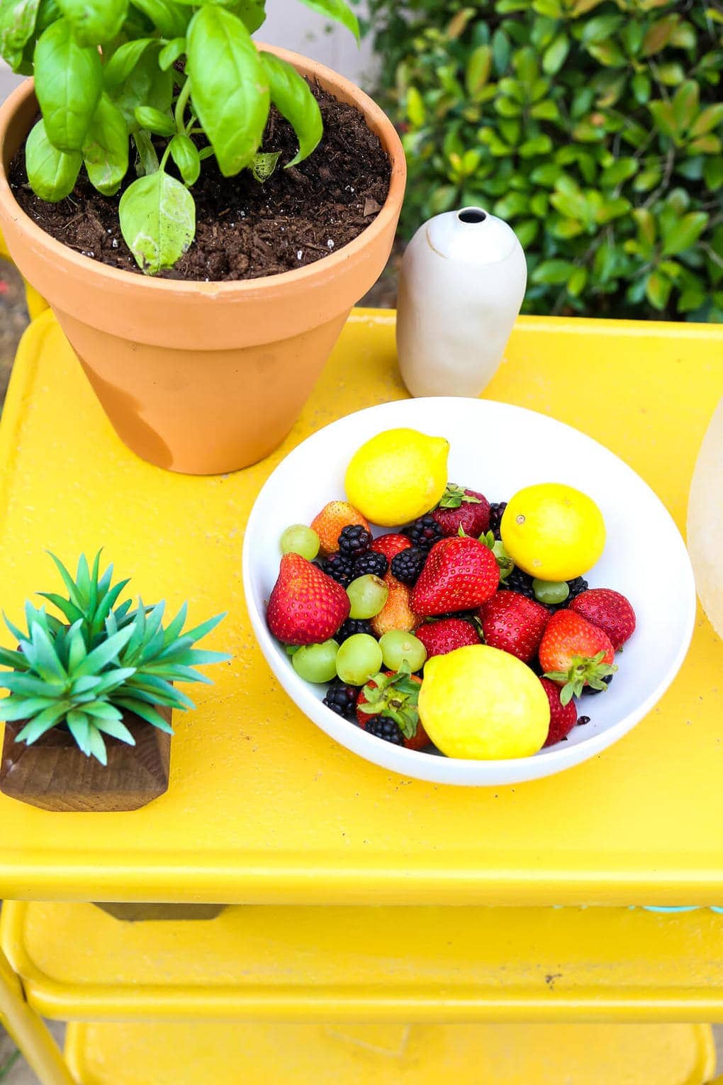 Quick tips, tricks, and ideas for a summer tablescape from 7 different blogs. Great inspiration for a beautiful table setting for your home this summer.