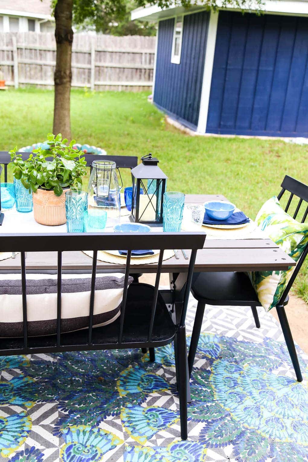 Quick tips, tricks, and ideas for a summer tablescape from 7 different blogs. Great inspiration for a beautiful table setting for your home this summer.