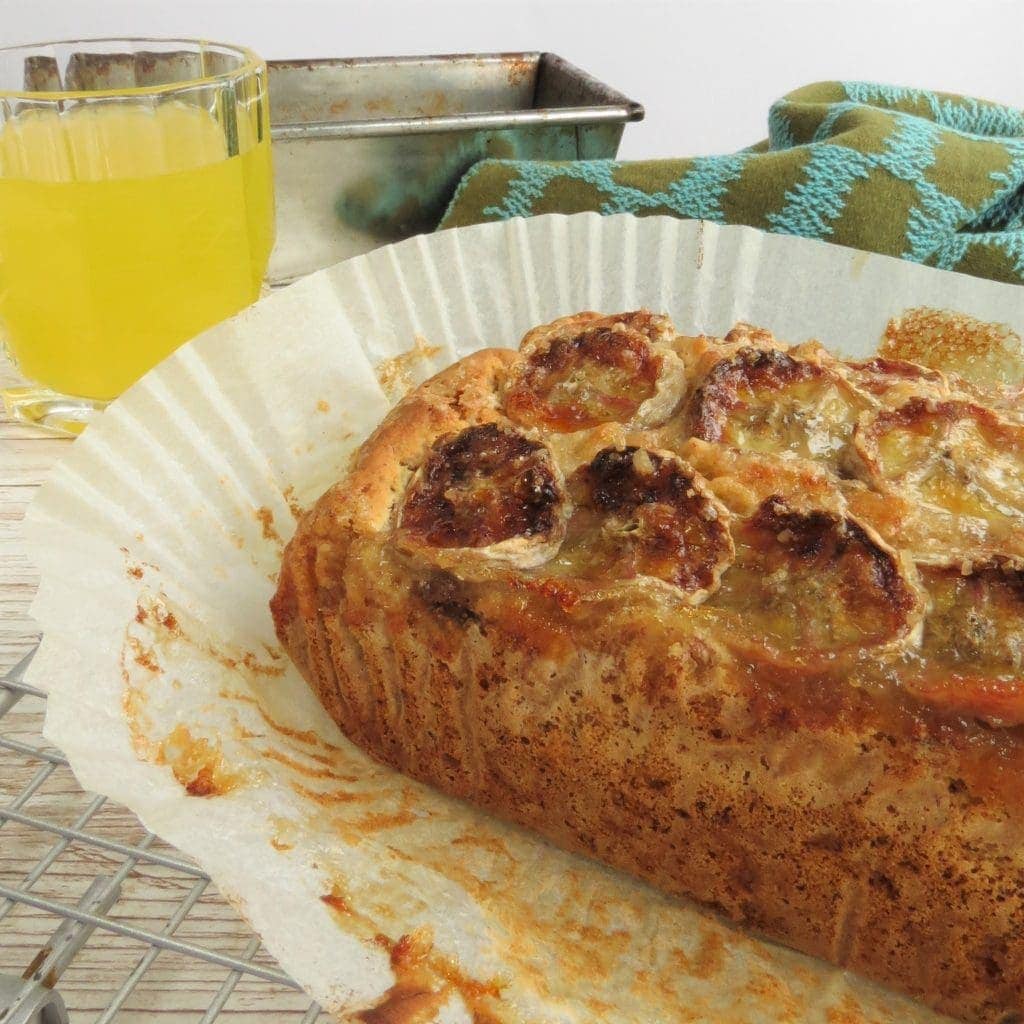 Vegan and Gluten Free Banana and Date Loaf - Glutarama