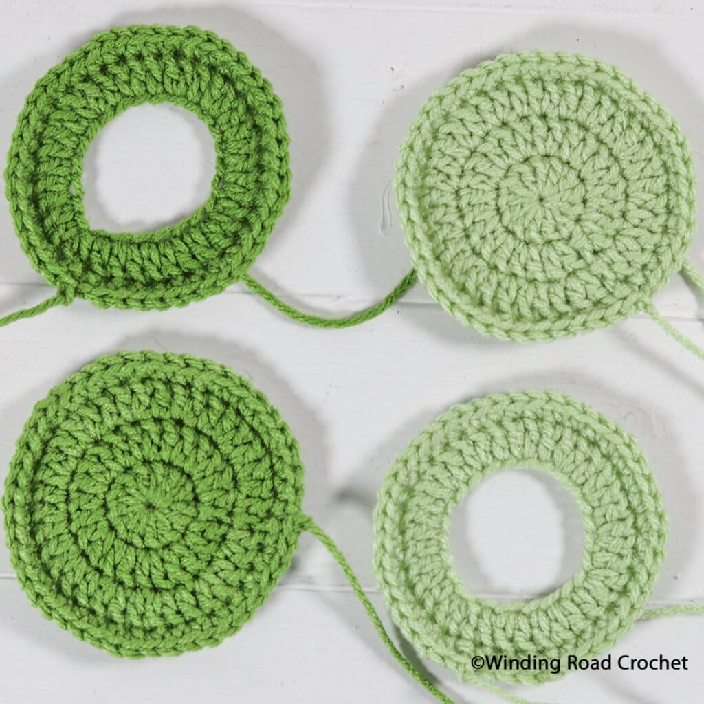 Make the Holidays memorable by making some easy crochet picture ornaments. Quick and easy free crochet pattern.