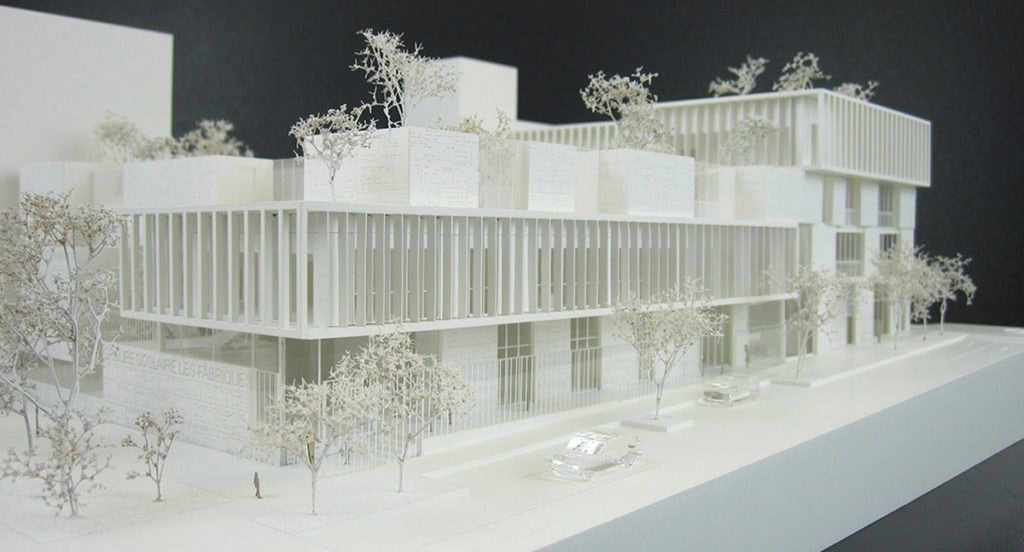 Maquette blanche de concours pour l'école les Fabriques à Marseille par l'agence Brenac & Gonzalez et Associés