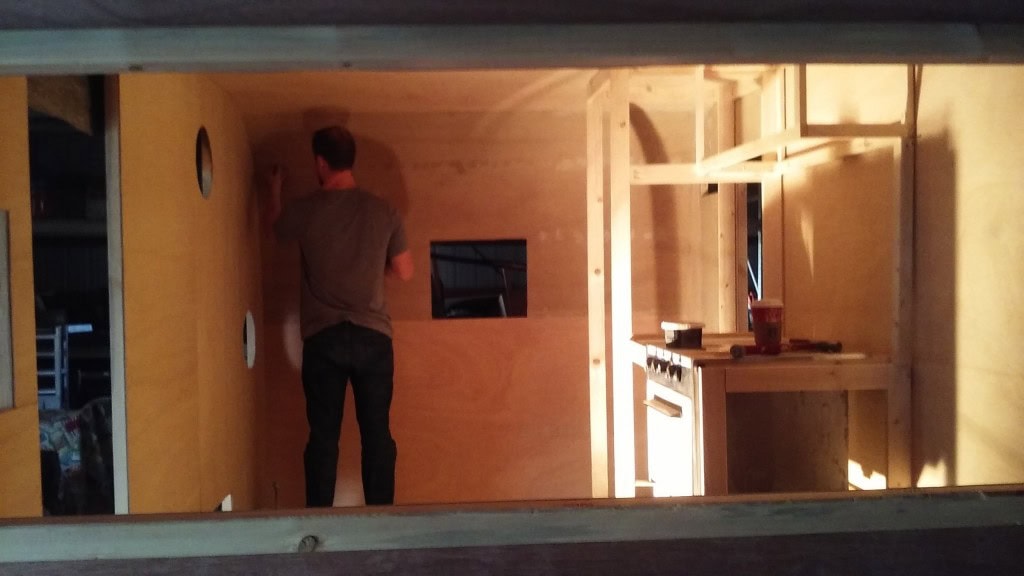 He says 'it actually feels roomy, more roomy than I expected'