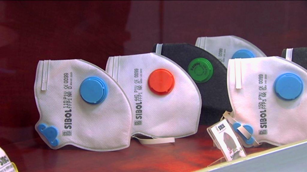 Mascarillas quirúrgicas con válvula