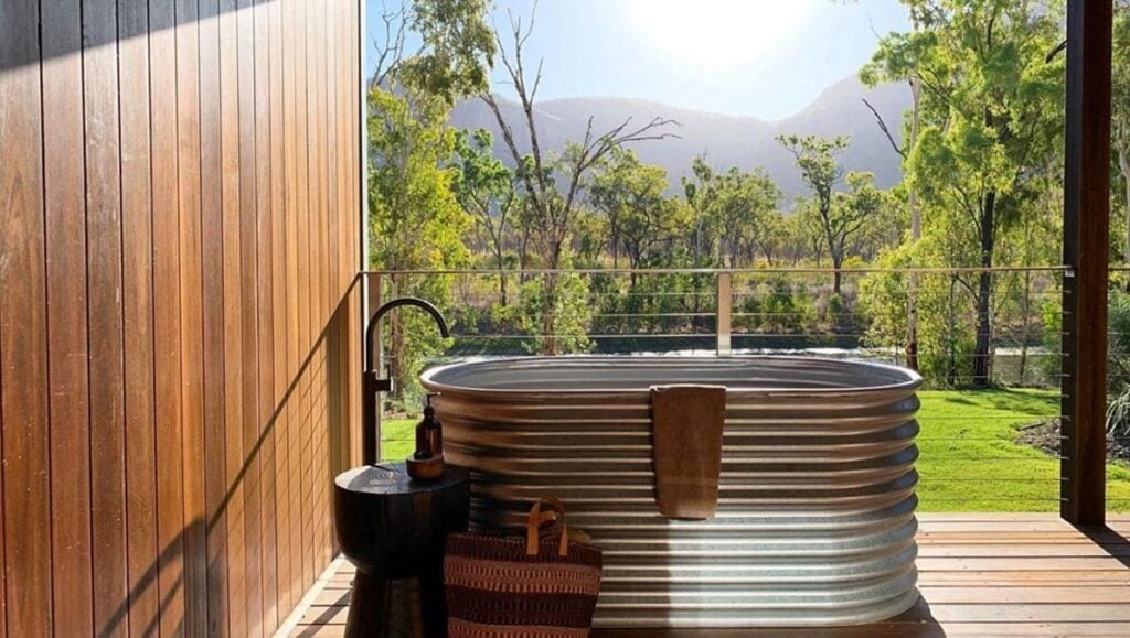 Mt Mulligan Lodge, breathtaking baths with a view in Australia