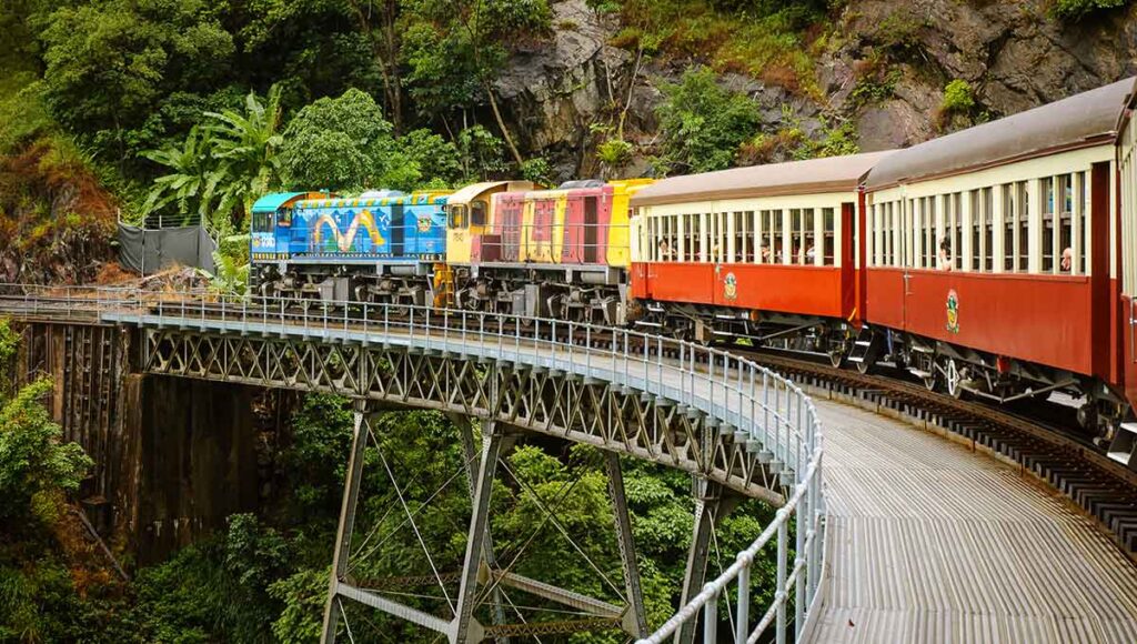 Kuranda scenic rail - ultimate australian honeymoon