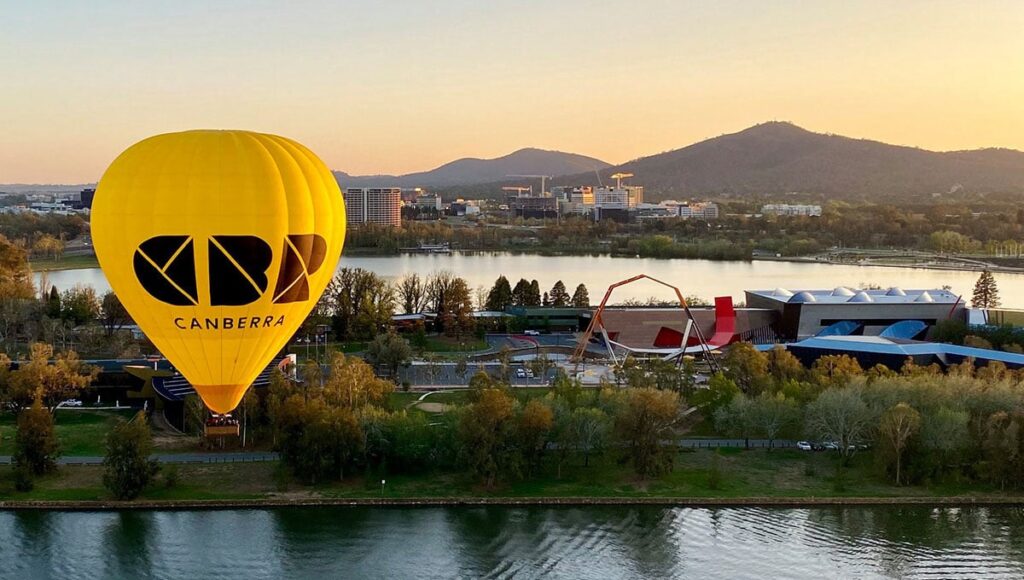 Hot air balloon