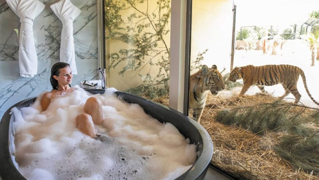 Jamala Wildlife Lodge, breathtaking baths with a view in Australia