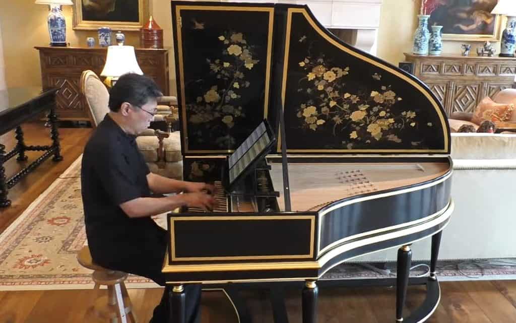 A Música de J.S. Bach interpretada no Lautenwerck, o seu instrumento preferido 1 Johann Sebastian Bach - Prelude, Fugue, and Allegro in E-flat, BWV 998 - Dongsok Shin, lautenwerck