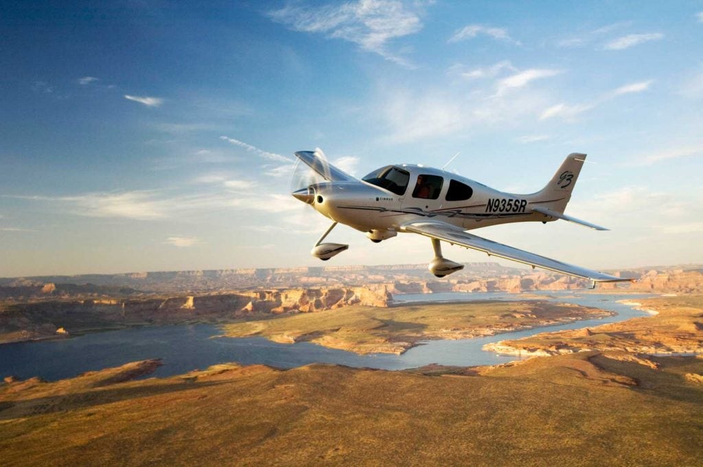 Avions pas cher : le Cirrus SR22