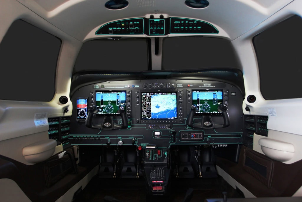 Piper Meridian PA46 inside