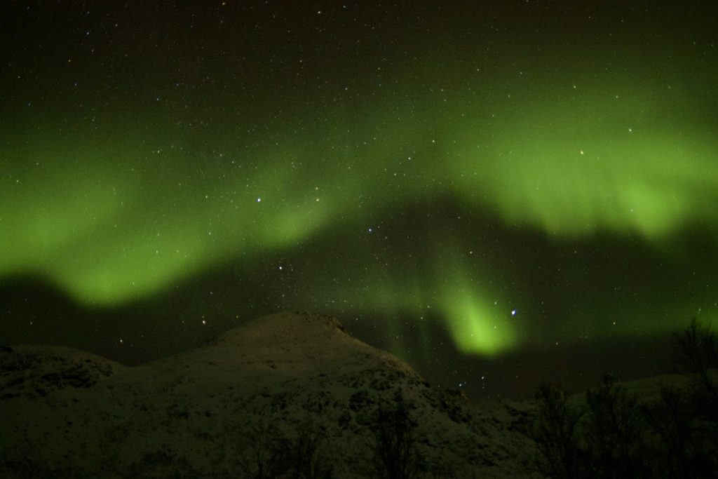 Unbeschreibliche Nordlichter in Sommarøy Troms Unbeschreibliche Nordlichter in Sommarøy Troms