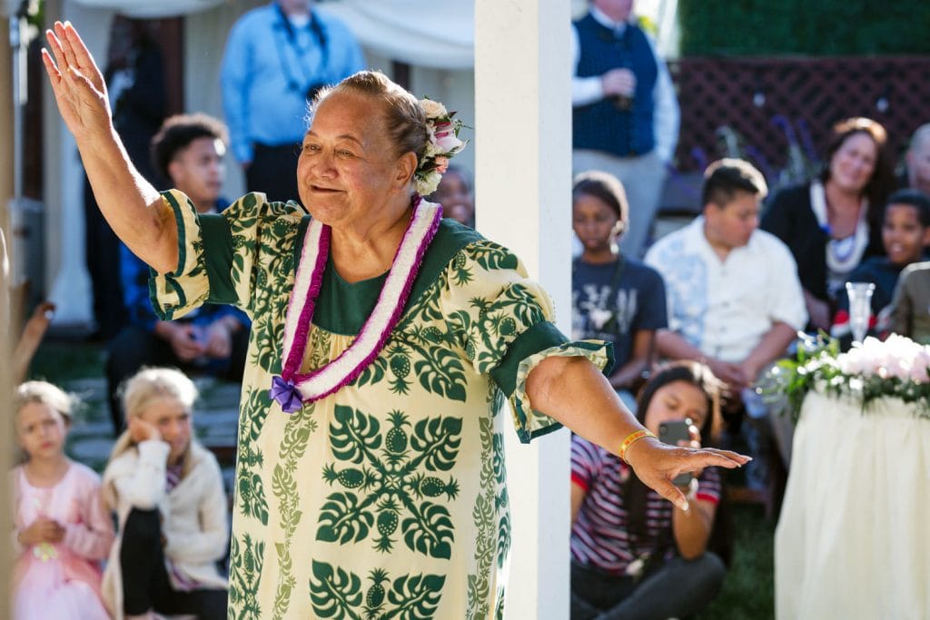 traditional hawaiian dancing at wedding