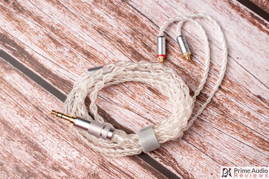 Included high-quality SPC cable