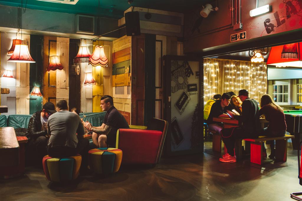 5 Ostelli Economici In Cui Ascoltare Musica Live Music Postcards