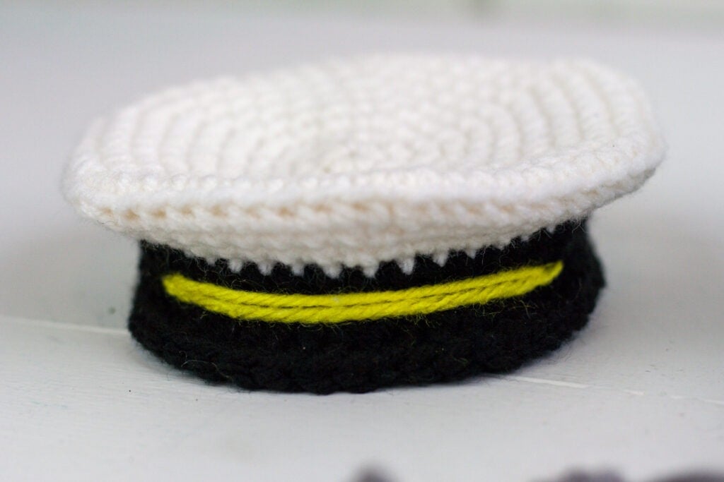 Make a Crochet military gnome with this free crochet pattern. This gnome makes a great gift or just add them to your collection.