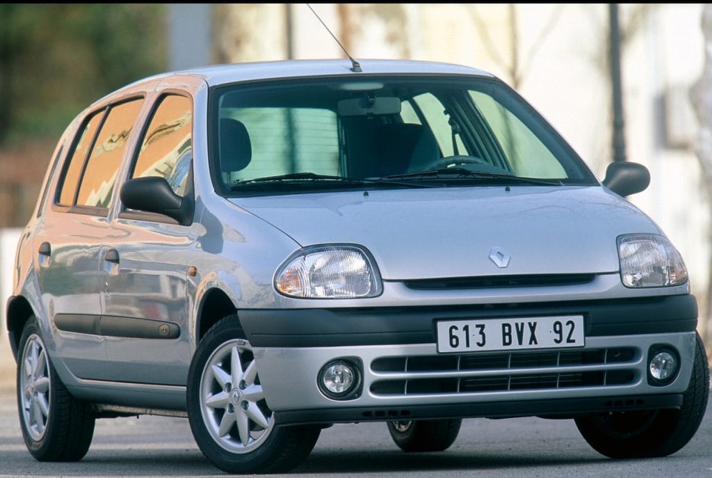 clio 2 essence