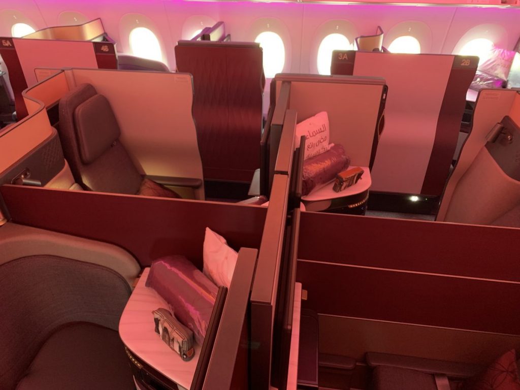 QSuite First in Business Qatar Airways Vergleich B777 A350 Die QSuite - First in Business