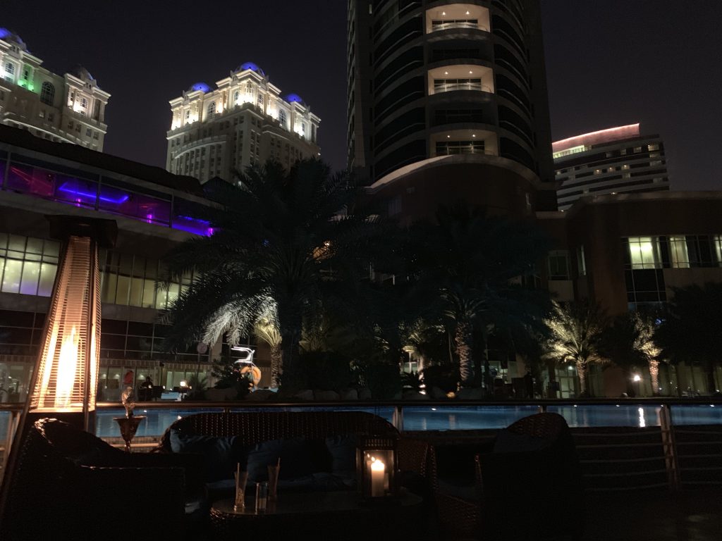 Hilton Doha - Stadthotel mit Pool und Strand Hilton Doha - Alkohol im Hotel oder nicht