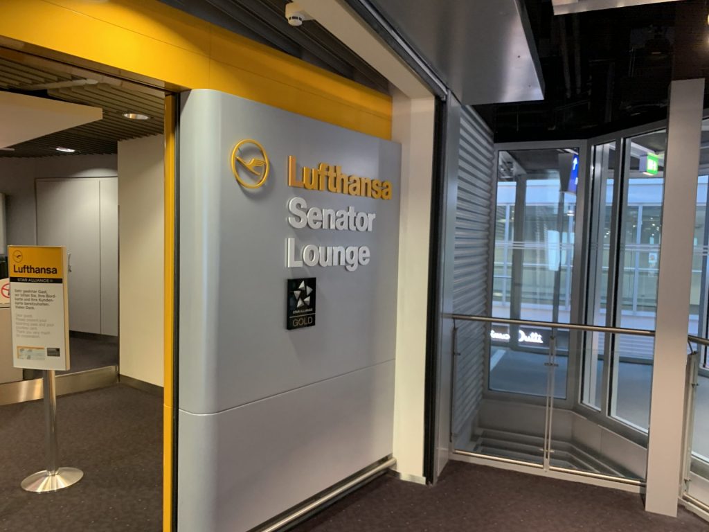 Lufthansa Senator Lounge in Düsseldorf Lufthansa Senator Lounge in Düsseldorf