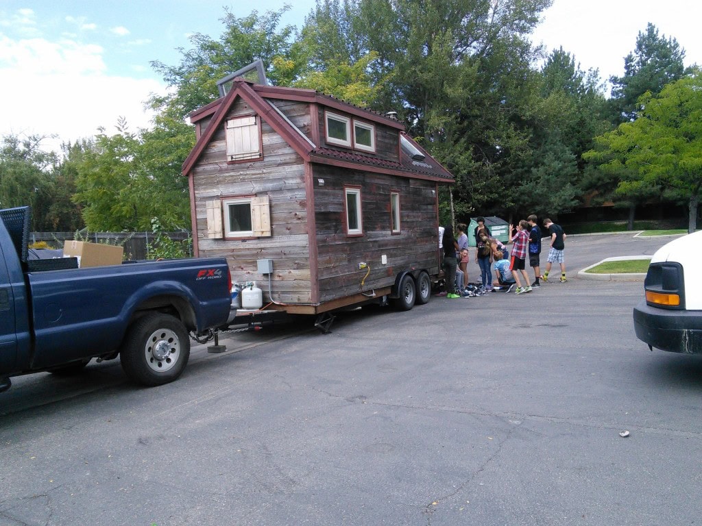While Guillaume and Jenna were in town I talked them into stopping by our local 8th grade class who is doiing a tiny house project, they were great sports and the kiddos LOVED seeing a tiny house first hand!