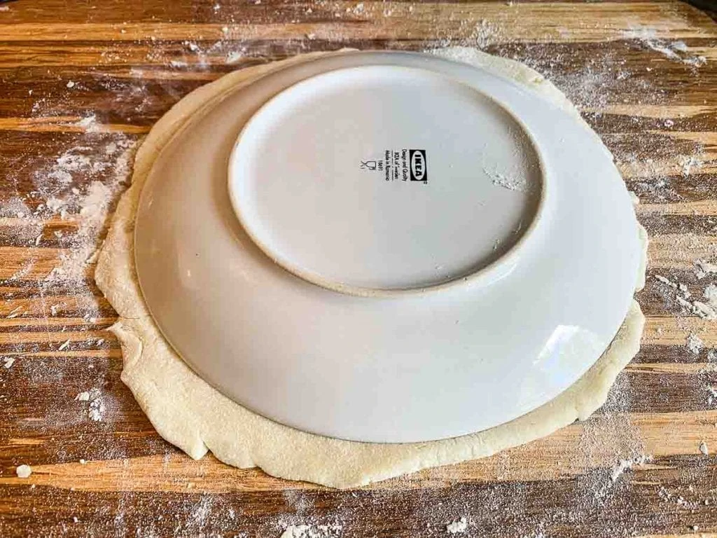 Plate to measure circle for Scottish Tattie Scones Recipe