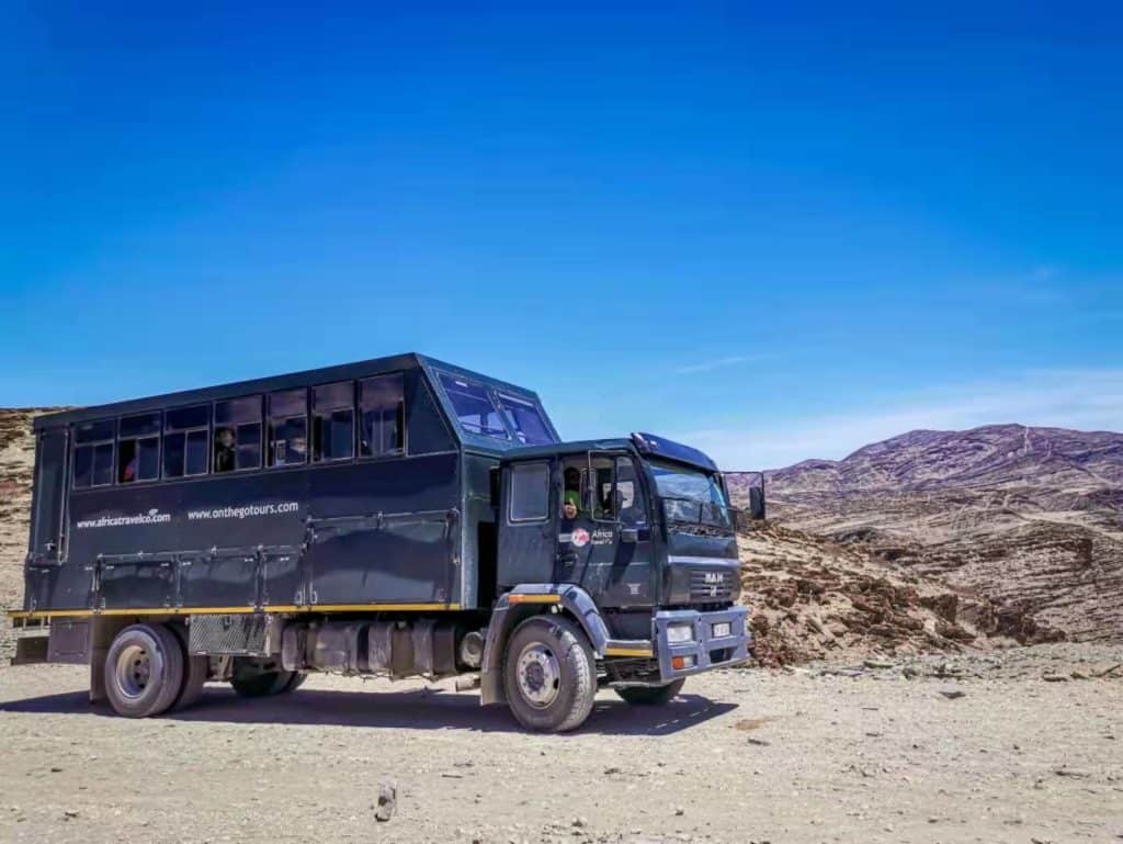 Overland vehicle