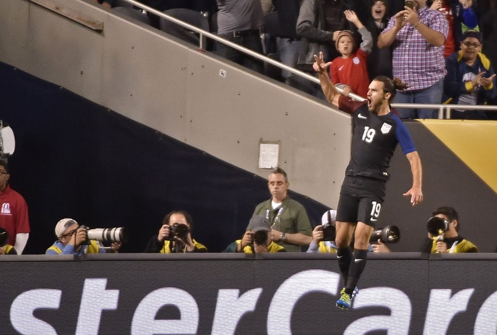 USA's Graham Zusi celebrates after scoring against Costa Rica during the Copa America Centenario football tournament in Chicago, Illinois, United States, on June 7, 2016. / AFP / OMAR TORRES (Photo credit should read OMAR TORRES/AFP/Getty Images)