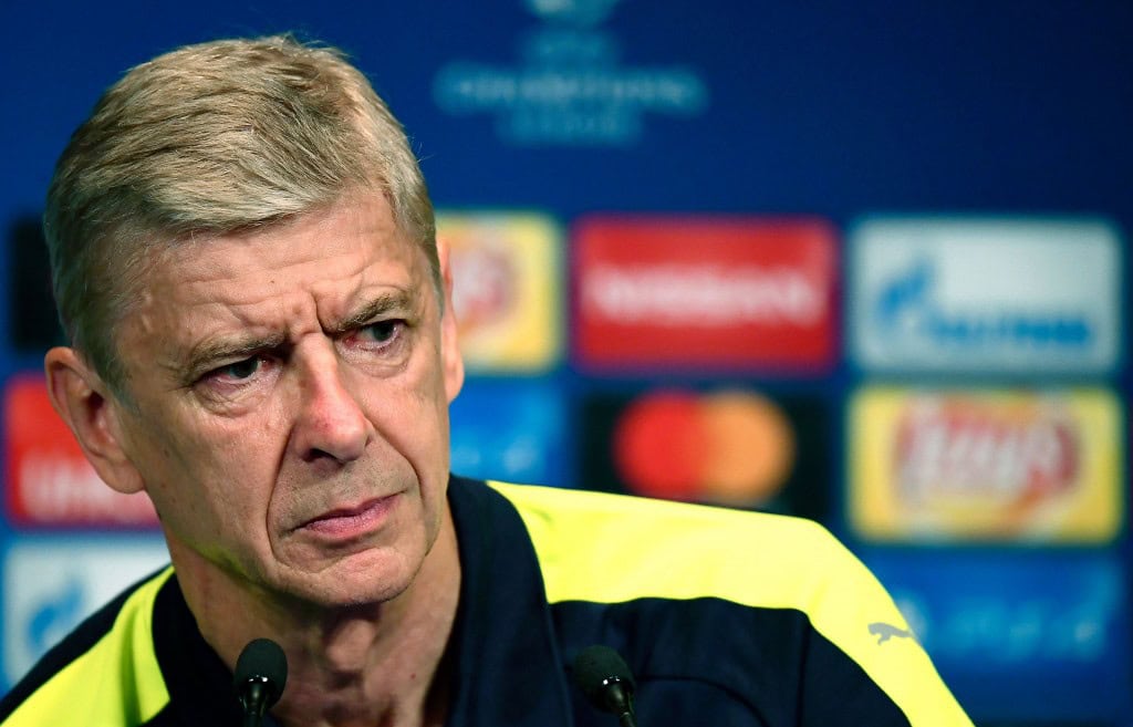 Arsenal's French manager Arsene Wenger gives a press conference on the eve of the team's UEFA Champions League football match against Paris Saint-Germain (PSG), on September 12, 2016 at the Parc des Princes stadium in Paris. / AFP / FRANCK FIFE