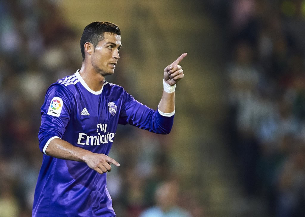 SEVILLE, SPAIN - OCTOBER 15: Cristiano Ronaldo of Real Madrid CF reacts during the match between Real Betis Balompie and Real Madrid CF as part of La Liga at Benito Villamrin stadium October 15, 2016 in Seville, Spain. (Photo by Aitor Alcalde/Getty Images)